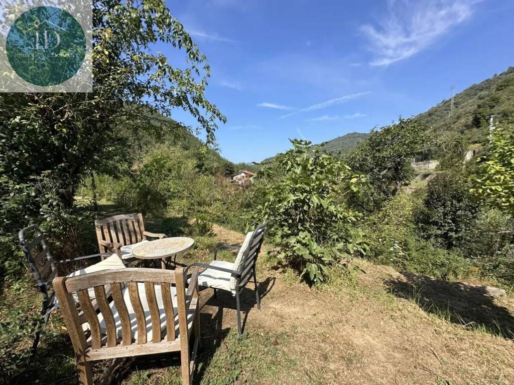 Villa a Apricale in Viale Rimembranze S.N.C. - Foto 2