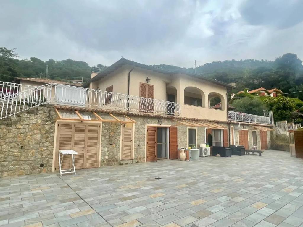 Villa a Camporosso in Via Turistica S.N.C. - Foto 2