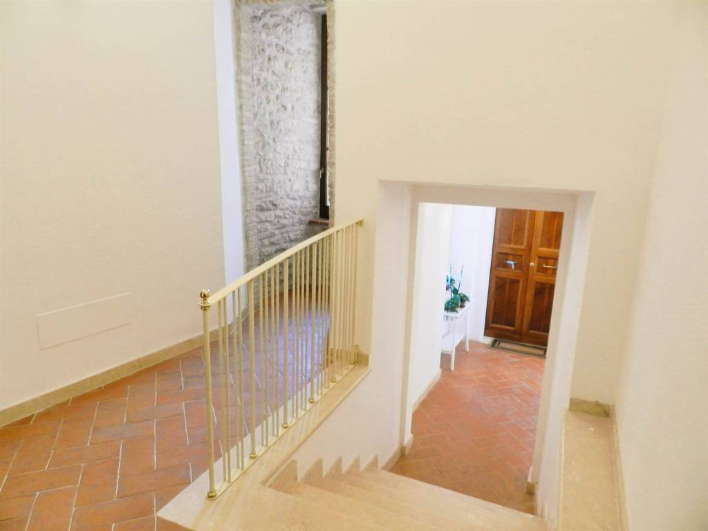 Appartamento a Assisi in Via Santa Chiara, 3 - Foto 4