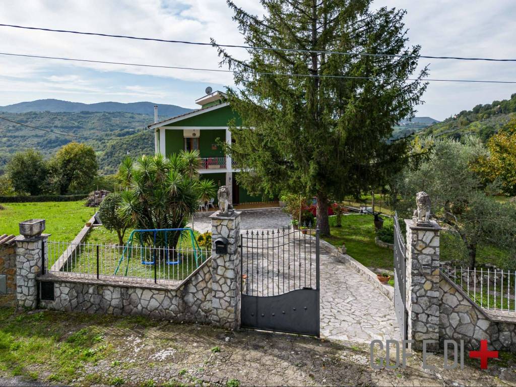 Villa a Mompeo in Via della Fonte - Foto 2