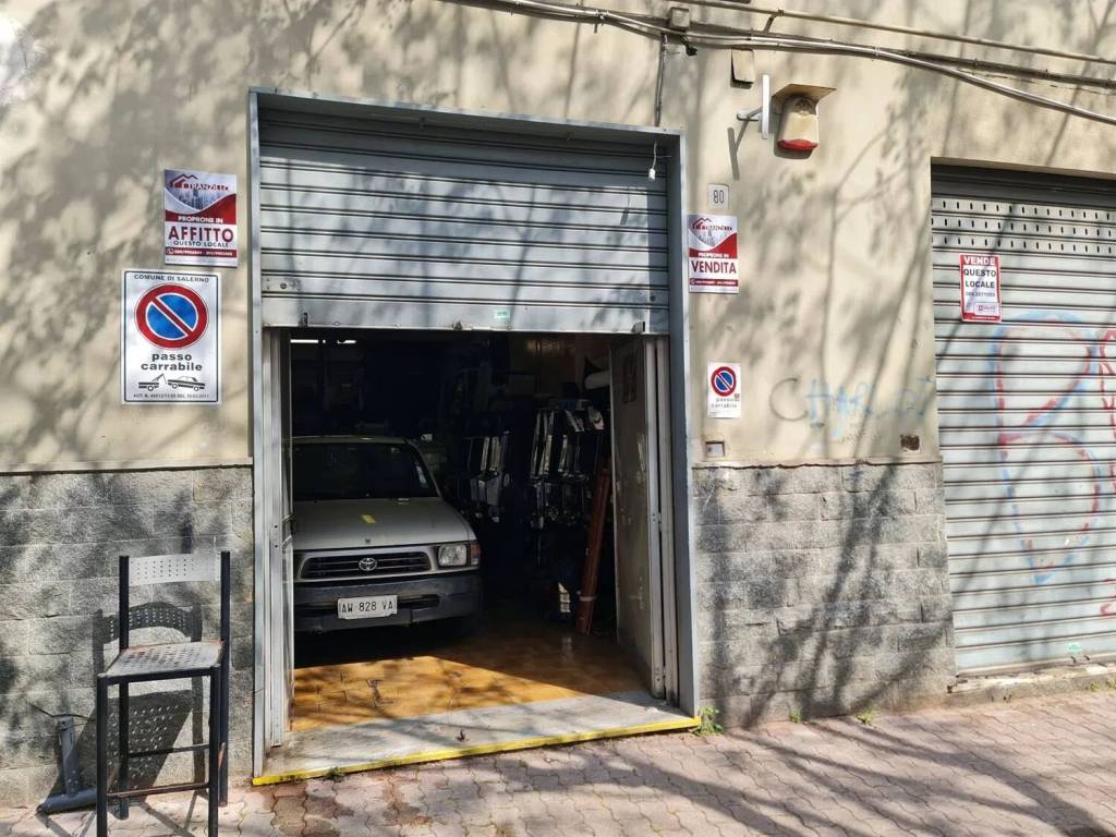 Box / garage a Salerno in Via Salvatore Calenda, 86 - Foto 2