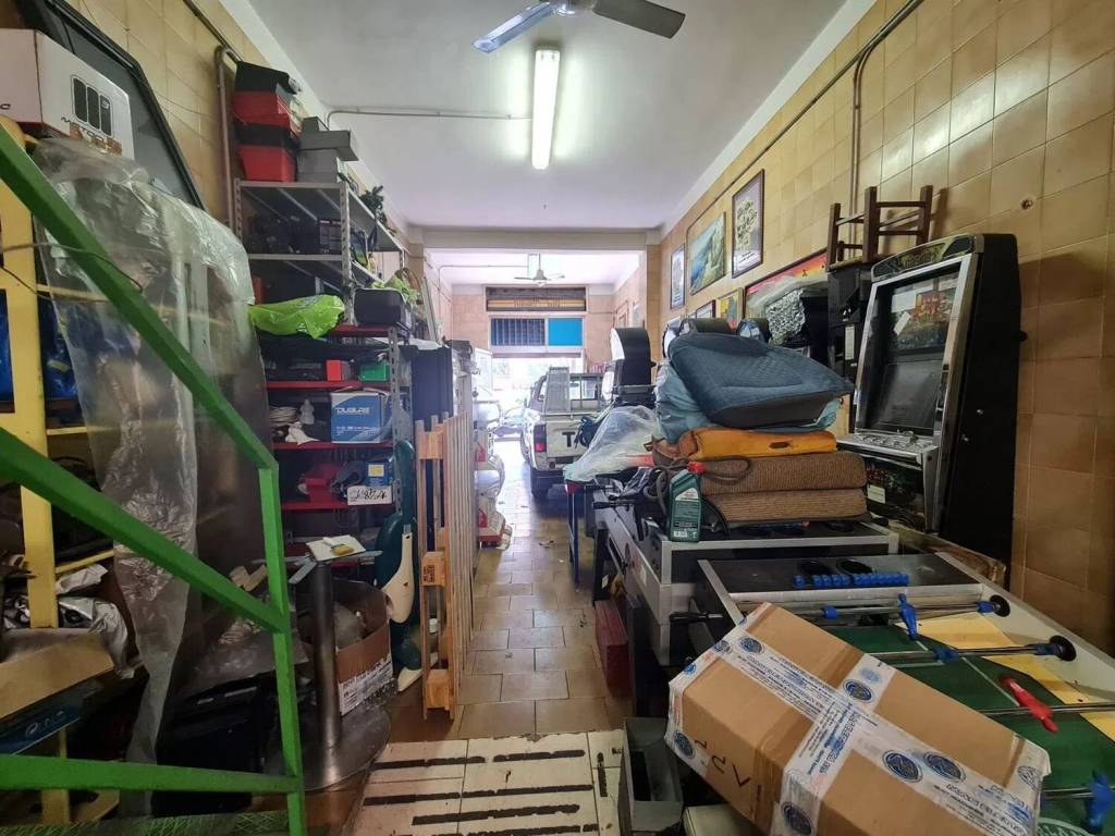 Box / garage a Salerno in Via Salvatore Calenda, 86 - Foto 5