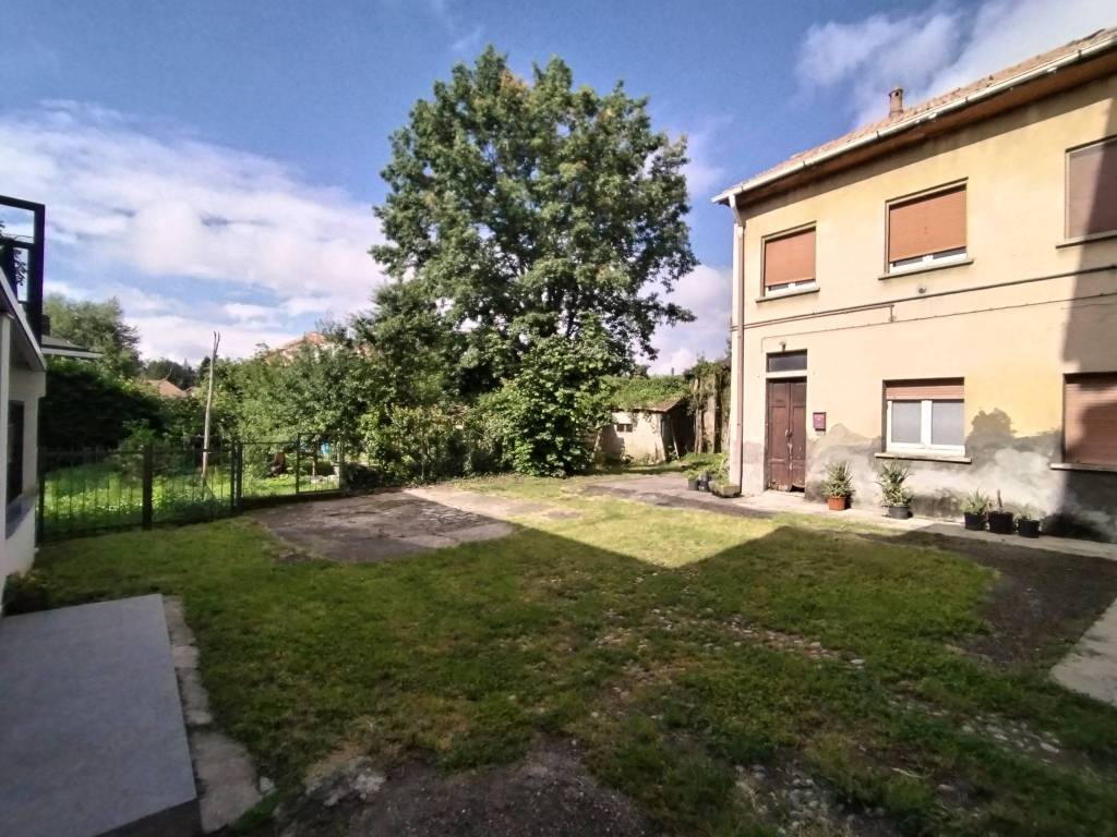 Casa indipendente a Merate in Via San Giorgio, 10 - Foto 2