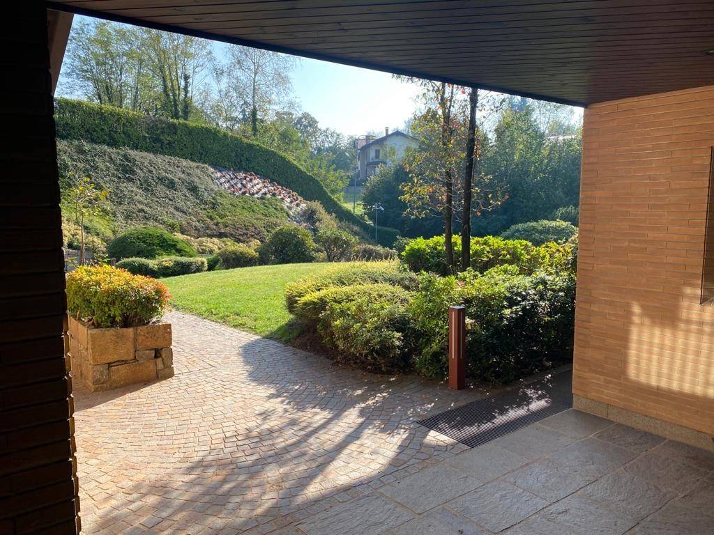 Villa a Tradate in Via Francesco Inzoli, 9 - Foto 5