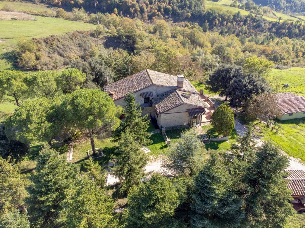 Rustico / casale a Gubbio in Madonna della Cima - Foto 2