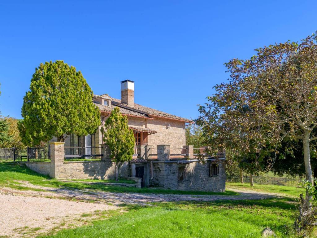 Rustico / casale a Gubbio in Madonna della Cima - Foto 5