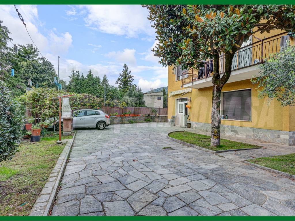 Appartamento a Gavirate in Via dei Fiordalisi - Foto 2
