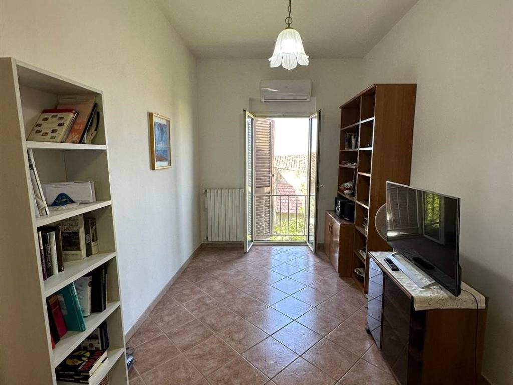 Appartamento a Sermoneta in Via della Valle - Foto 5