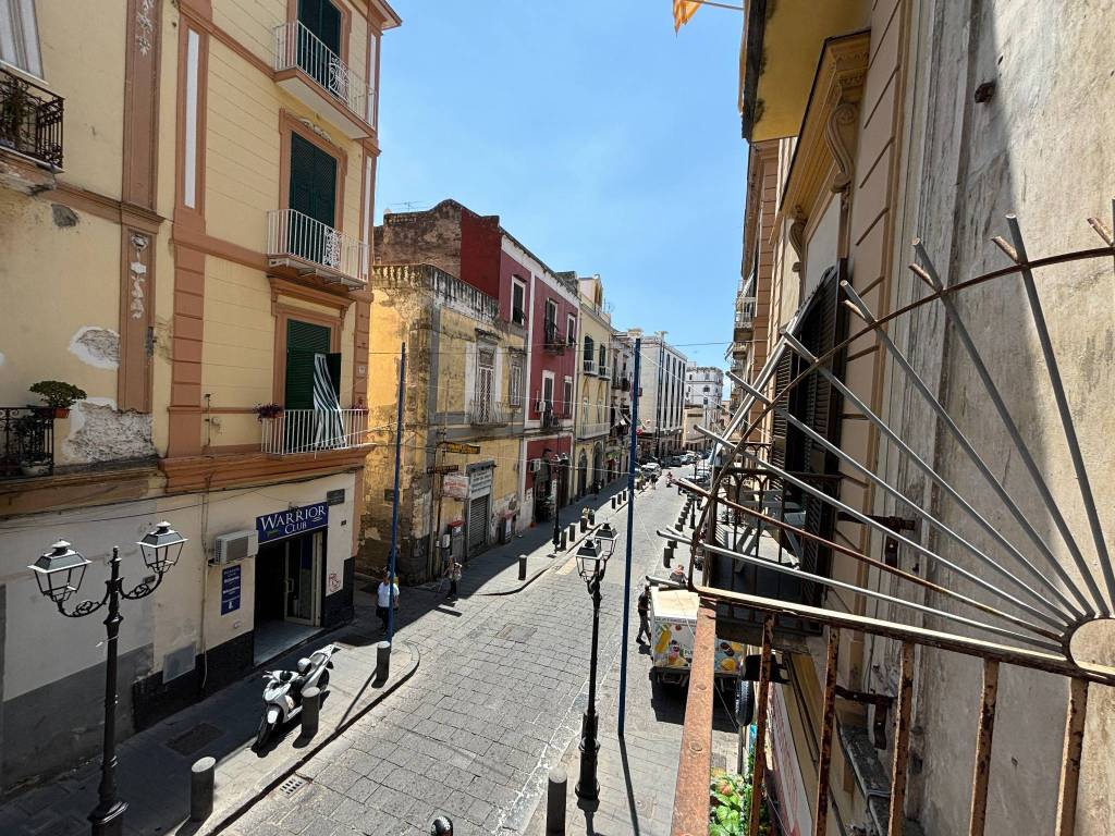 Appartamento a Torre del greco in Via Beato Vincenzo Romano, 19 - Foto 2