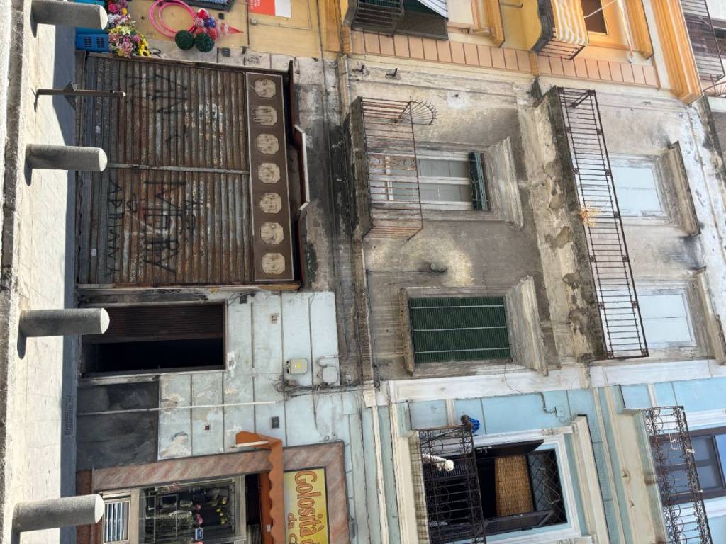 Appartamento a Torre del greco in Via Beato Vincenzo Romano, 19 - Foto 3