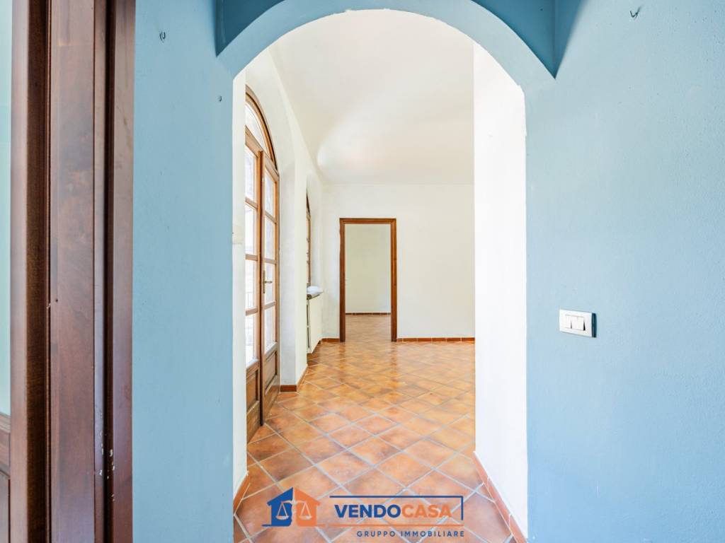 Appartamento a Dogliani in Piazza Carlo Alberto, 22 - Foto 4