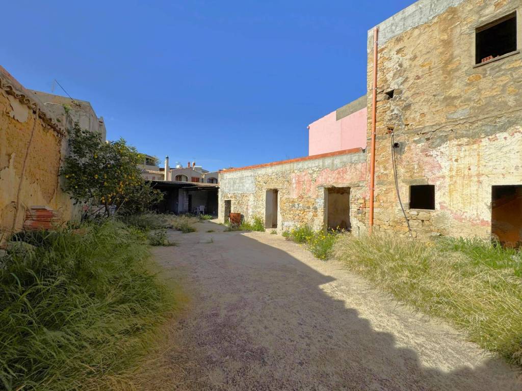 Rustico / casale a Villasimius in via regina margherita, 13 - Foto 3
