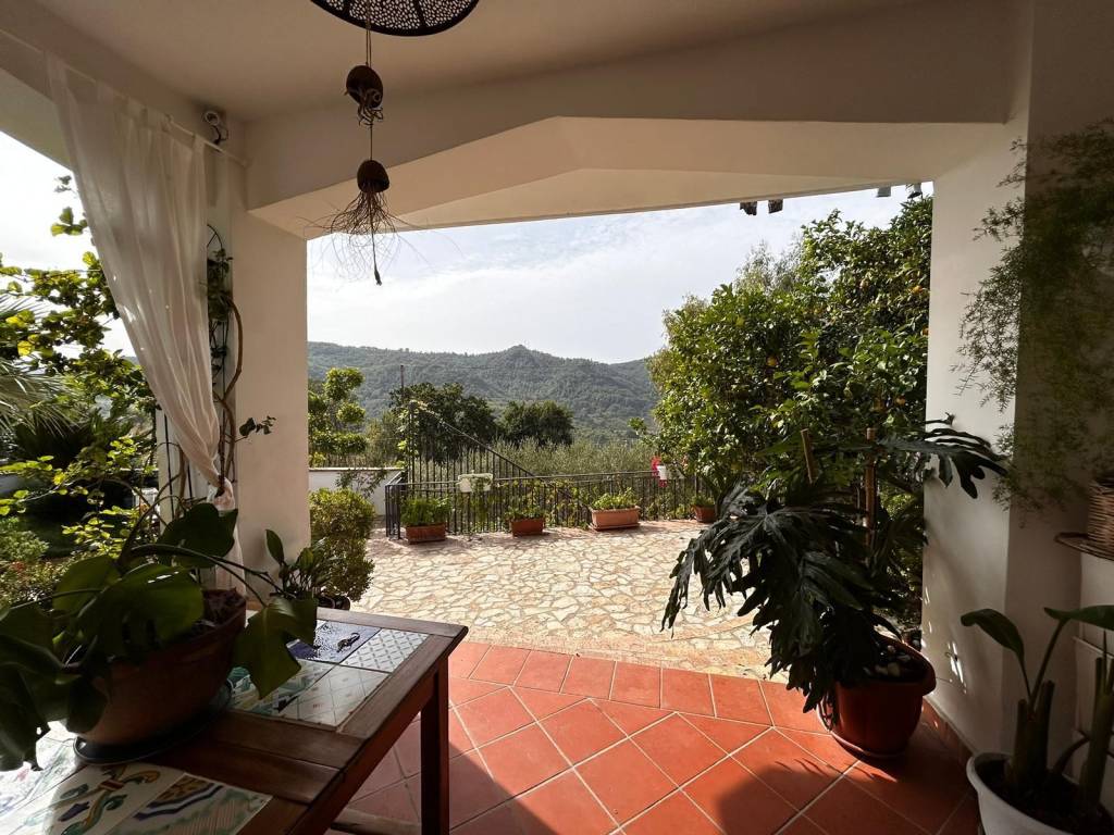 Villa a Salerno in Via della Sanginella, 24 - Foto 2