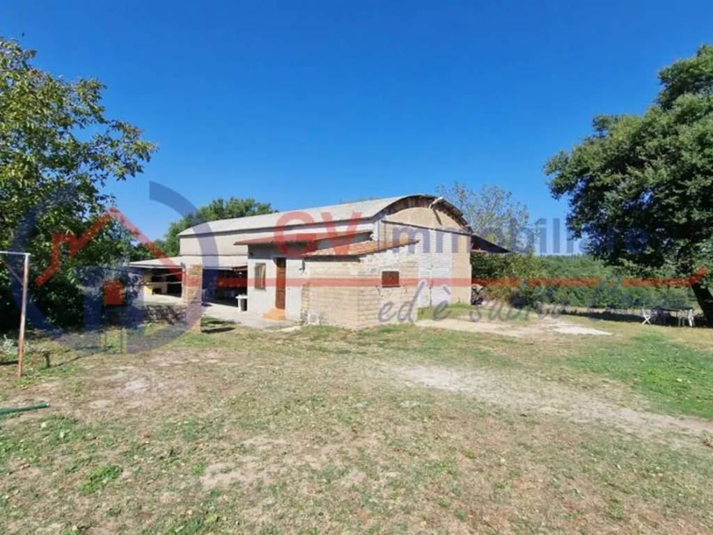 Rustico / casale a Pitigliano in Jh4X+Ph - Foto 5