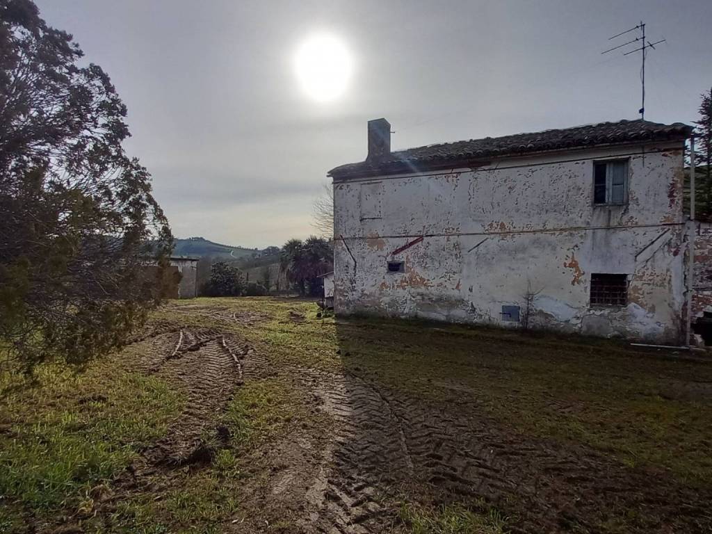 Casa indipendente a Poggio san marcello - Foto 3