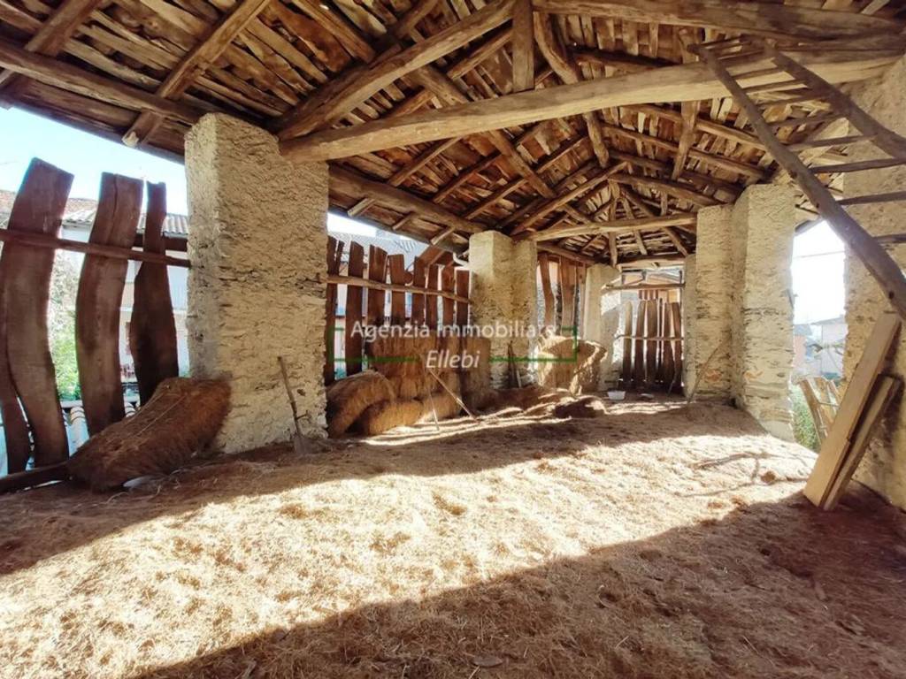 Rustico / casale a Brovello-carpugnino in Via Fontana, 73 - Foto 5