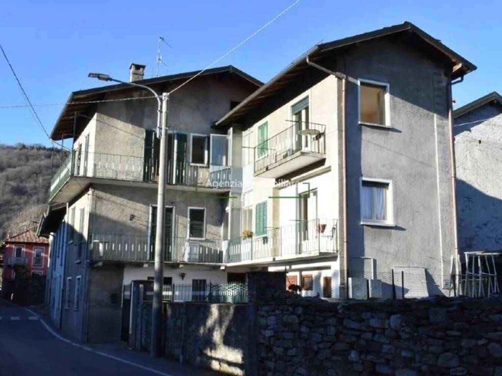 Casa indipendente a Brovello-carpugnino in Via Italia, 95 -61 - Foto 2
