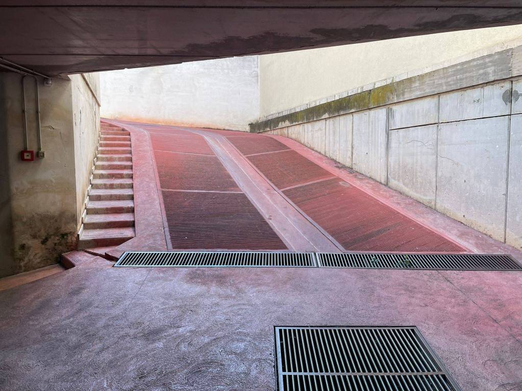 Box / garage a Francavilla fontana in Piazzale Giacomo Matteotti - Foto 5