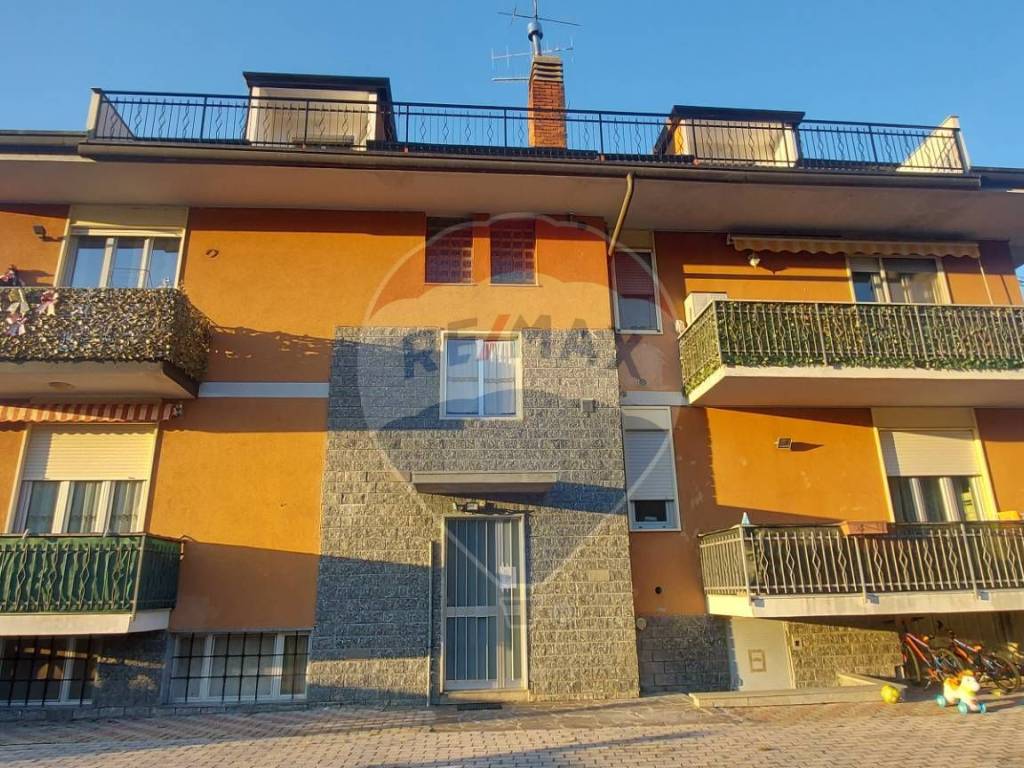 Appartamento a Cuveglio in via per Cavona - Foto 2