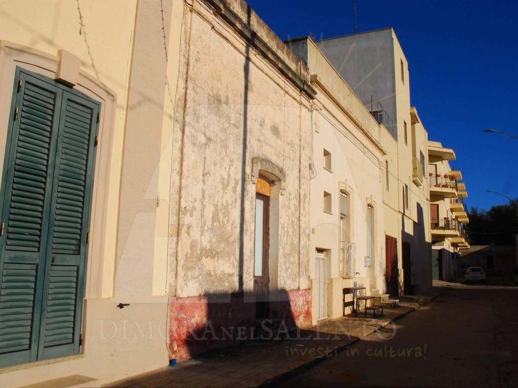 Casa indipendente a Presicce-acquarica in Via Giulio Cesare, 24 - Foto 2