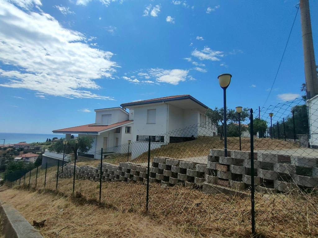 Villa a Tortoreto in Via Tassenara - Foto 3