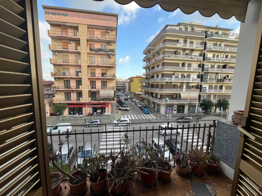 Appartamento a Aprilia in Piazza della Repubblica - Foto 3