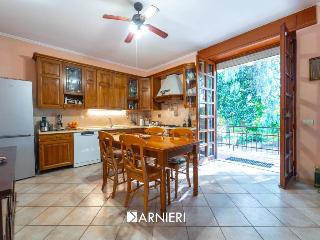 Villa a Cisterna di latina in Via Provinciale Per Latina - Foto 2