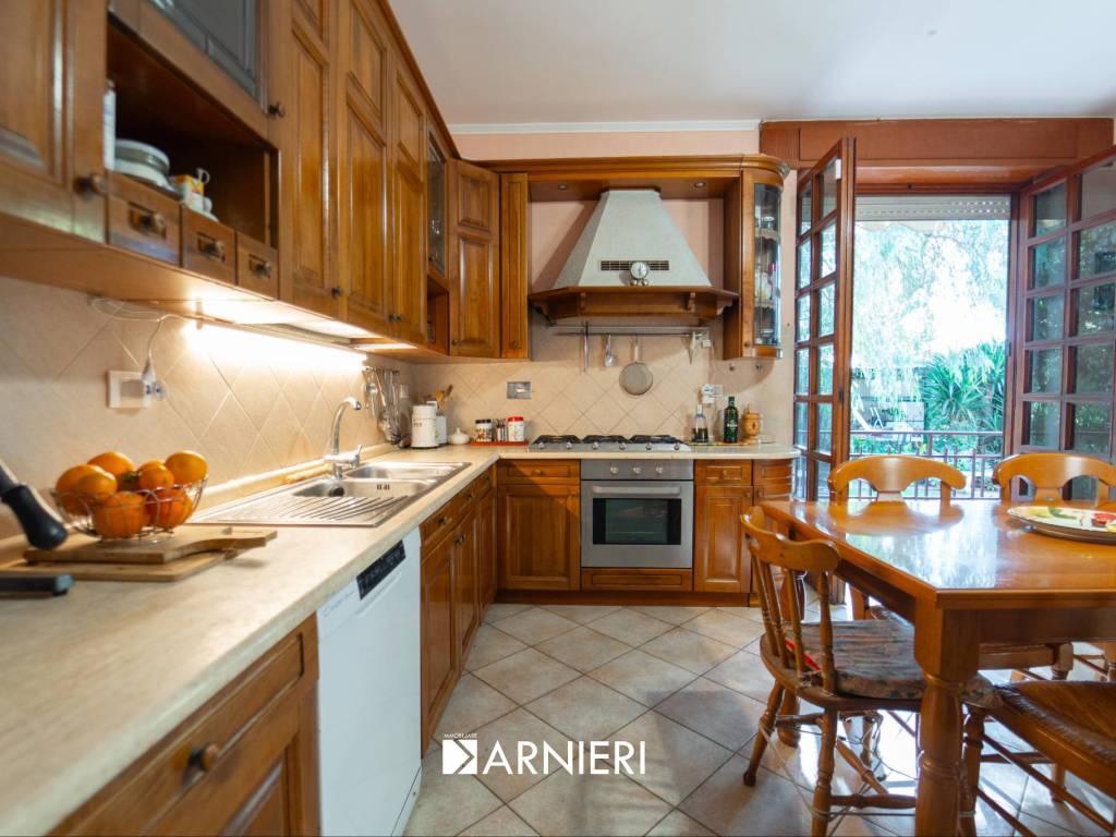 Villa a Cisterna di latina in Via Provinciale Per Latina - Foto 4