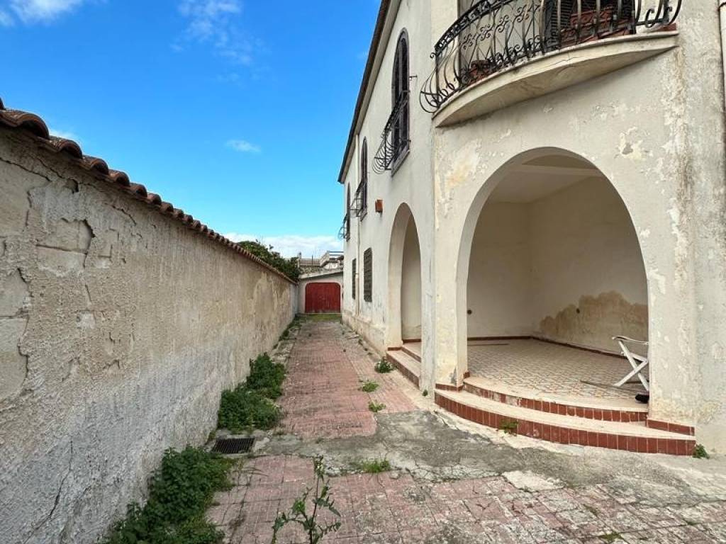 Villa a Taranto in Via Gelsomini, 5 - Foto 4