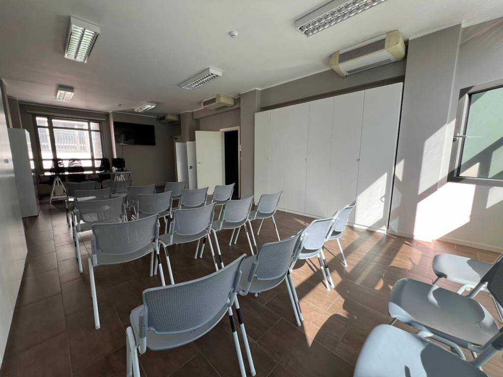 Immobile a Pesaro in Piazzale Giacomo Matteotti - Foto 3