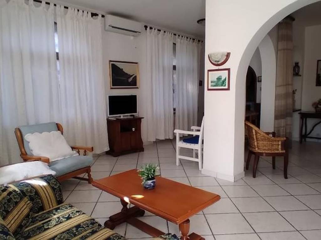 Villa a San felice circeo in Piazzale Alcide De Gasperi - Foto 4