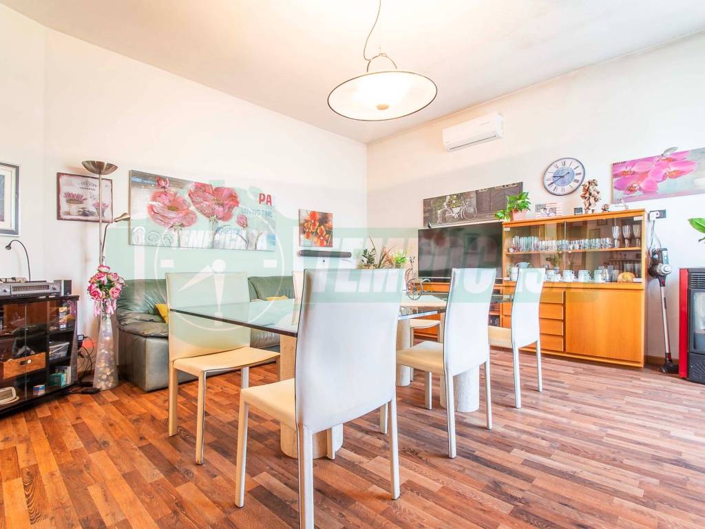 Villa a Marnate in Via Alcide De Gasperi - Foto 3