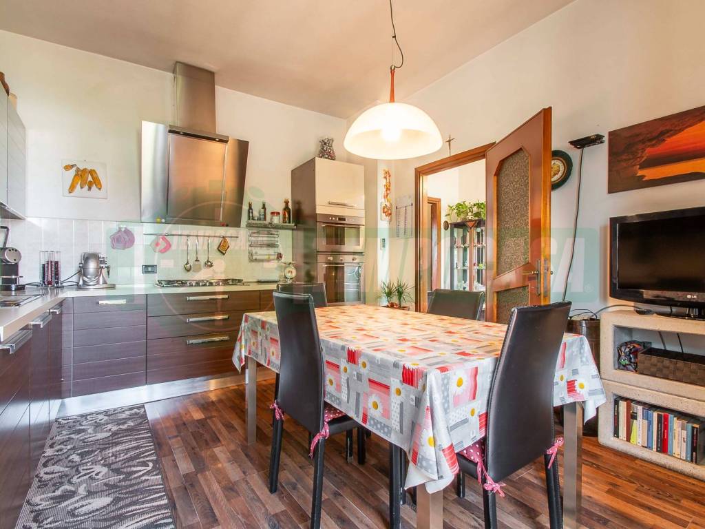 Villa a Marnate in Via Alcide De Gasperi - Foto 5