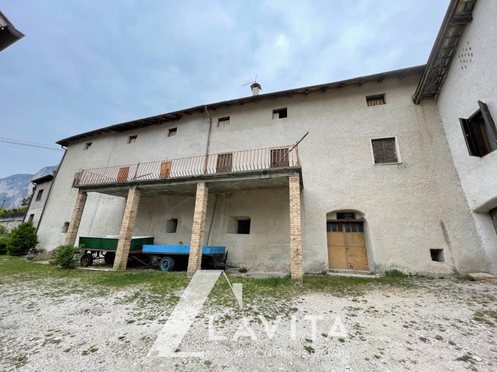 Casa indipendente a Roverè della luna in via 4 Novembre - Foto 3