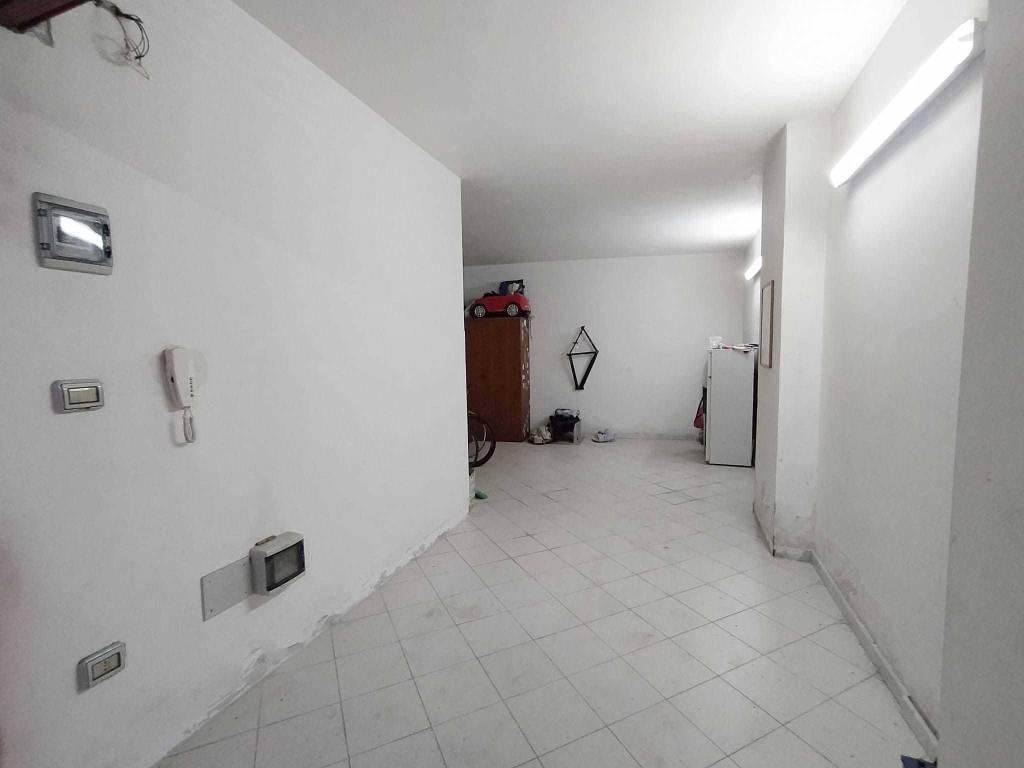 Box / garage a Trani in Via Giuseppe Verdi, 16 - Foto 3