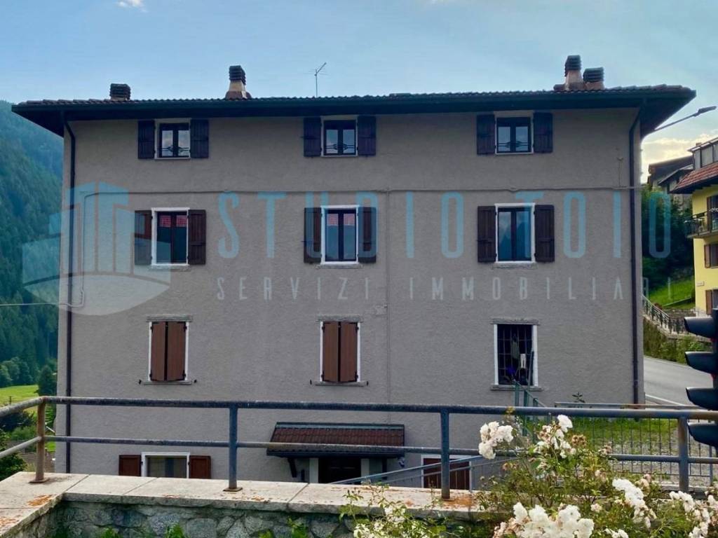 Appartamento a Vione in Via Nazionale, 6 - Foto 2