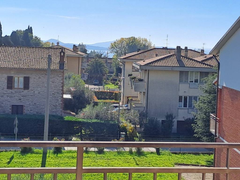 Appartamento a Passignano sul trasimeno - Foto 2