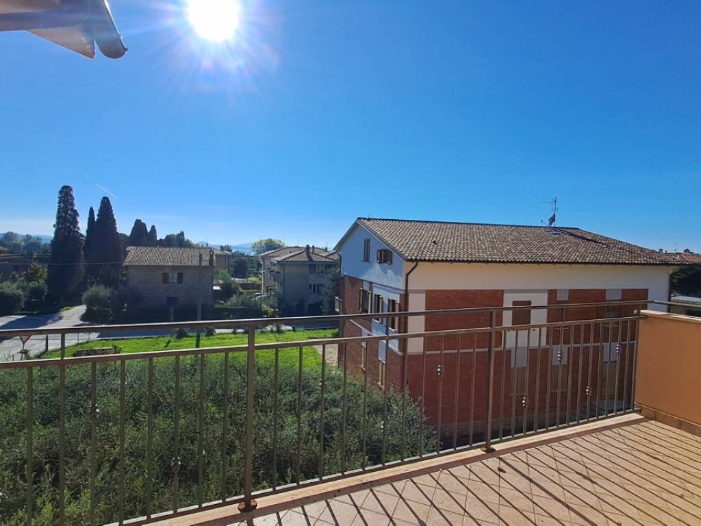 Appartamento a Passignano sul trasimeno - Foto 3