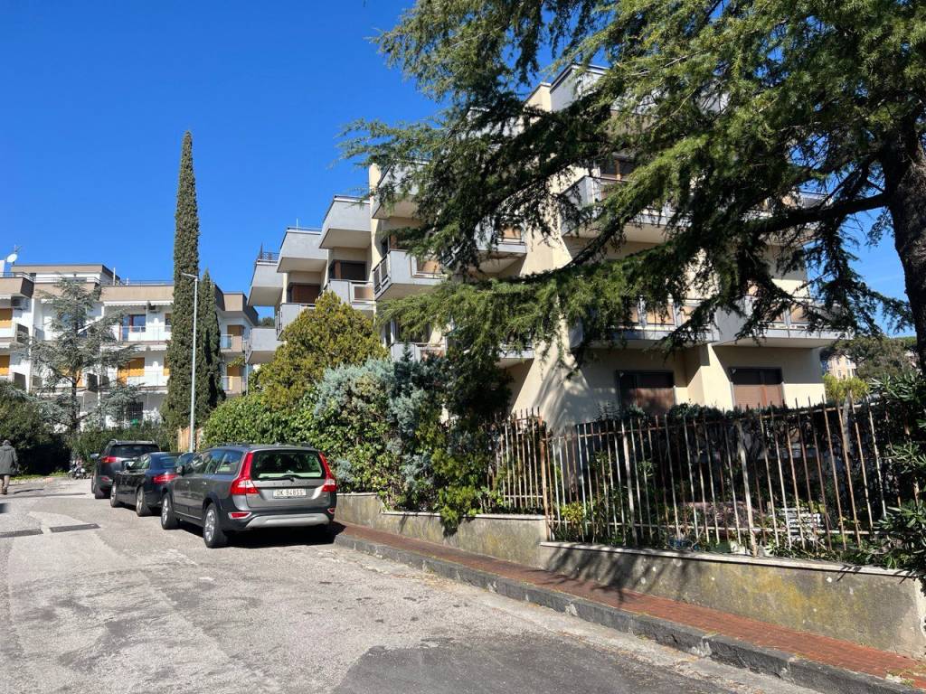 Appartamento a Salerno in Via La Mennolella, 73 - Foto 3