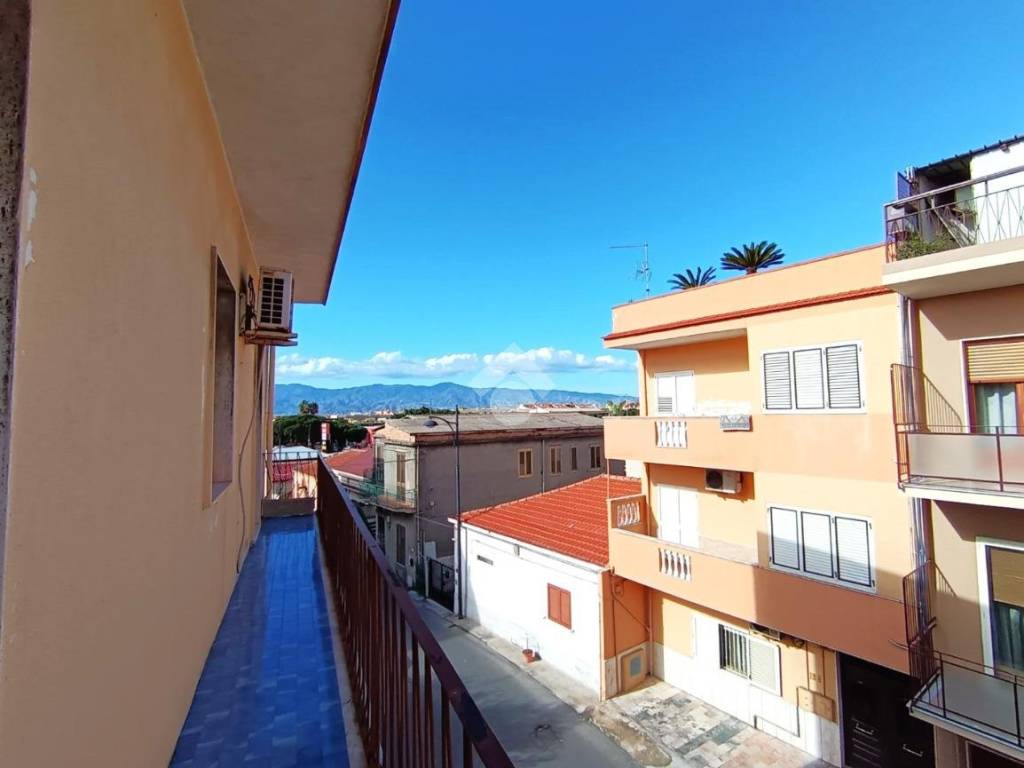 Appartamento a Reggio calabria in Via Gebbione - Foto 3