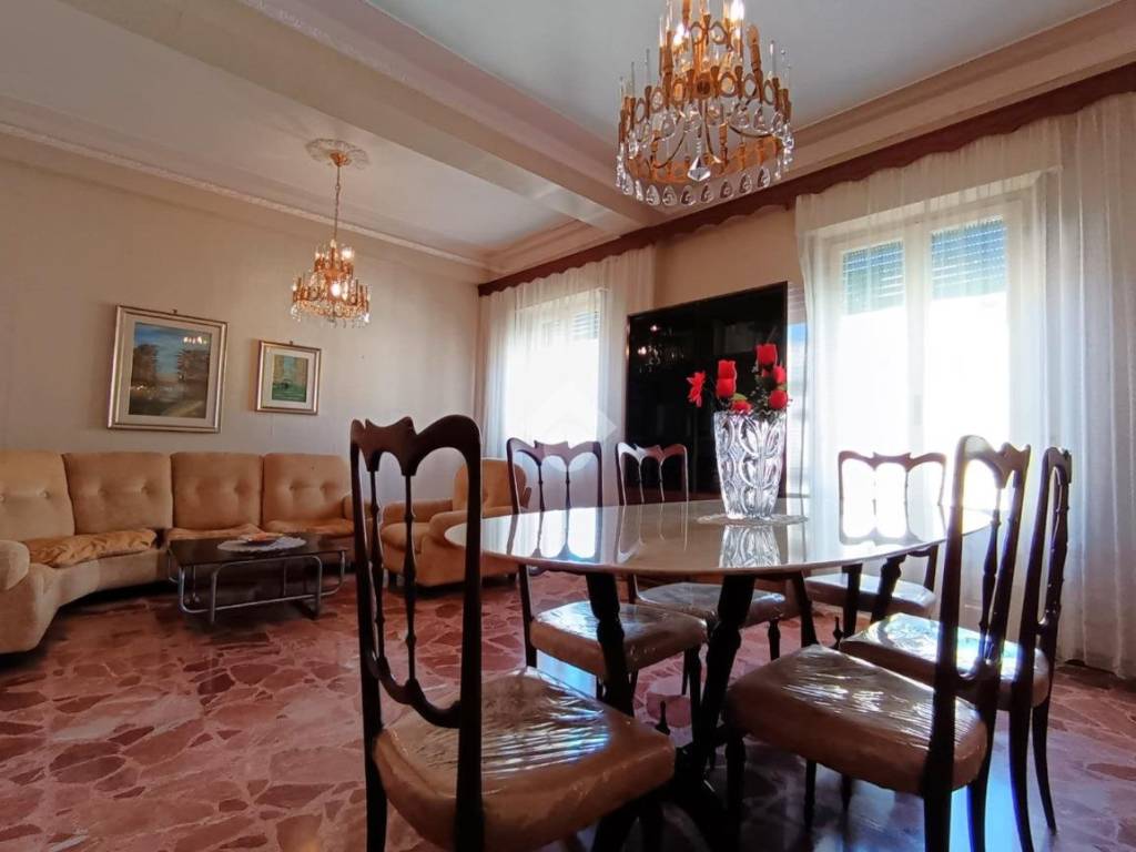 Appartamento a Reggio calabria in Via Gebbione - Foto 5