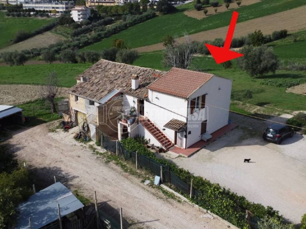 Rustico / casale a Montegranaro in Via FERMANA NORD - Foto 3