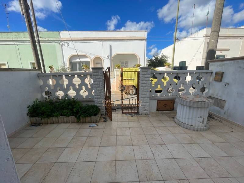 Casa indipendente a Gagliano del capo in Via Cesare Battisti - Foto 2