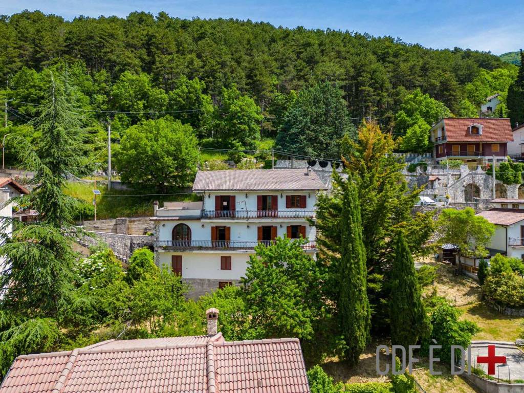 Villa a Pereto in Via della Fonte Vecchia - Foto 3