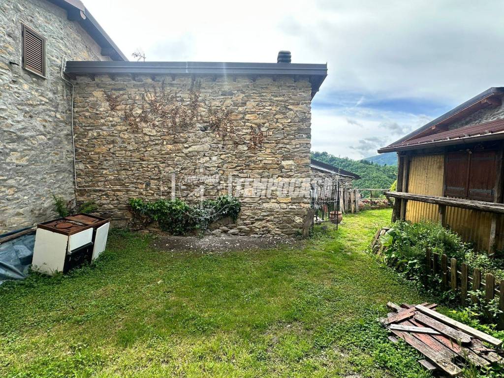 Casa indipendente a Molini di triora in Via San Tommaso - Foto 2