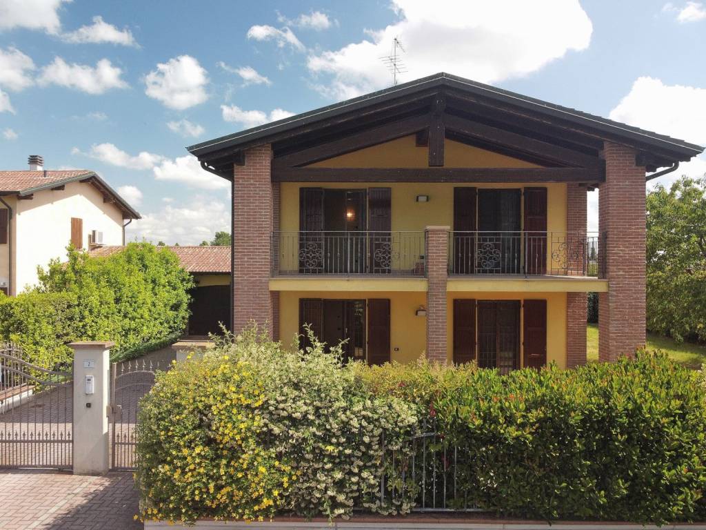 Villetta a schiera a Campagnola emilia in Via Carboneri, 2 - Foto 2