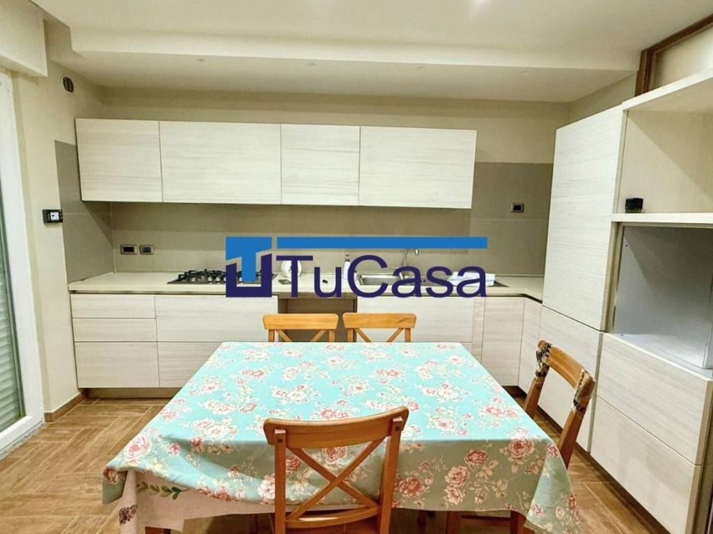 Appartamento a Lusciano in Viale della Libertà - Foto 4