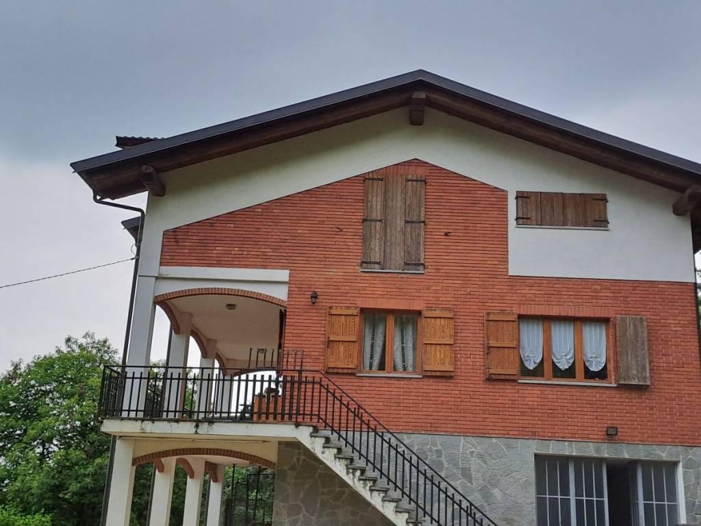 Villa a Bagnolo piemonte - Foto 2