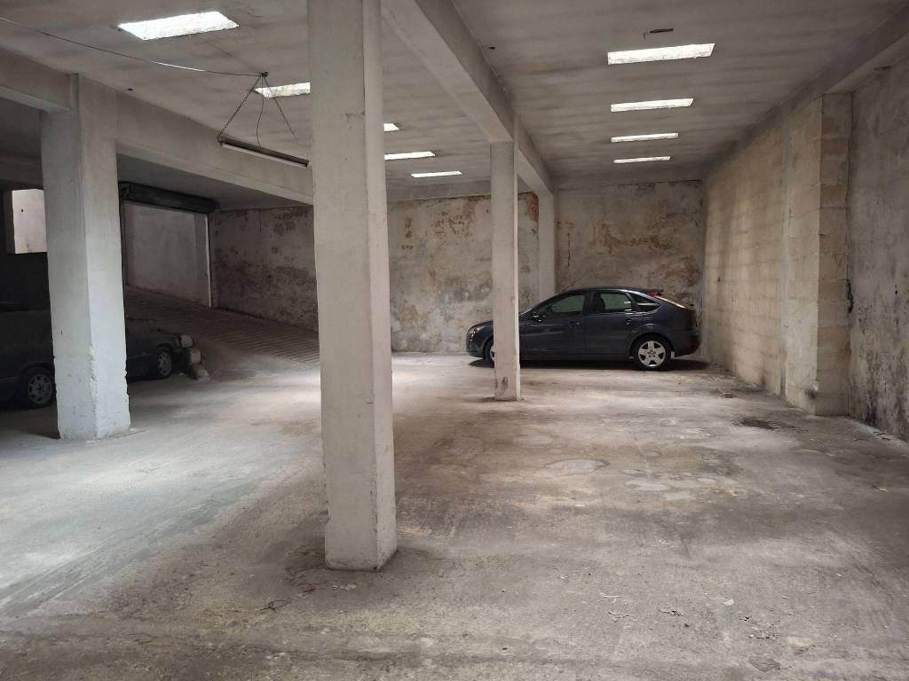 Box / garage a Grottaglie in Via Abruzzi - Foto 5