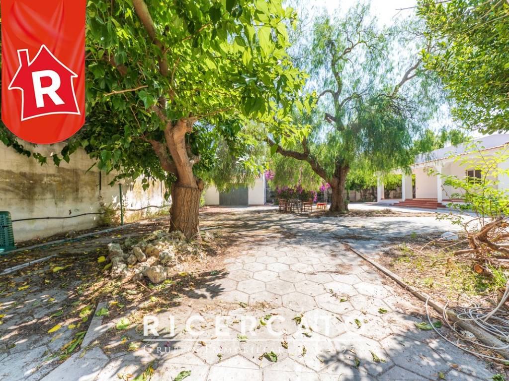 Villa a Lecce in Via Carlo Cattaneo, 8 - Foto 3